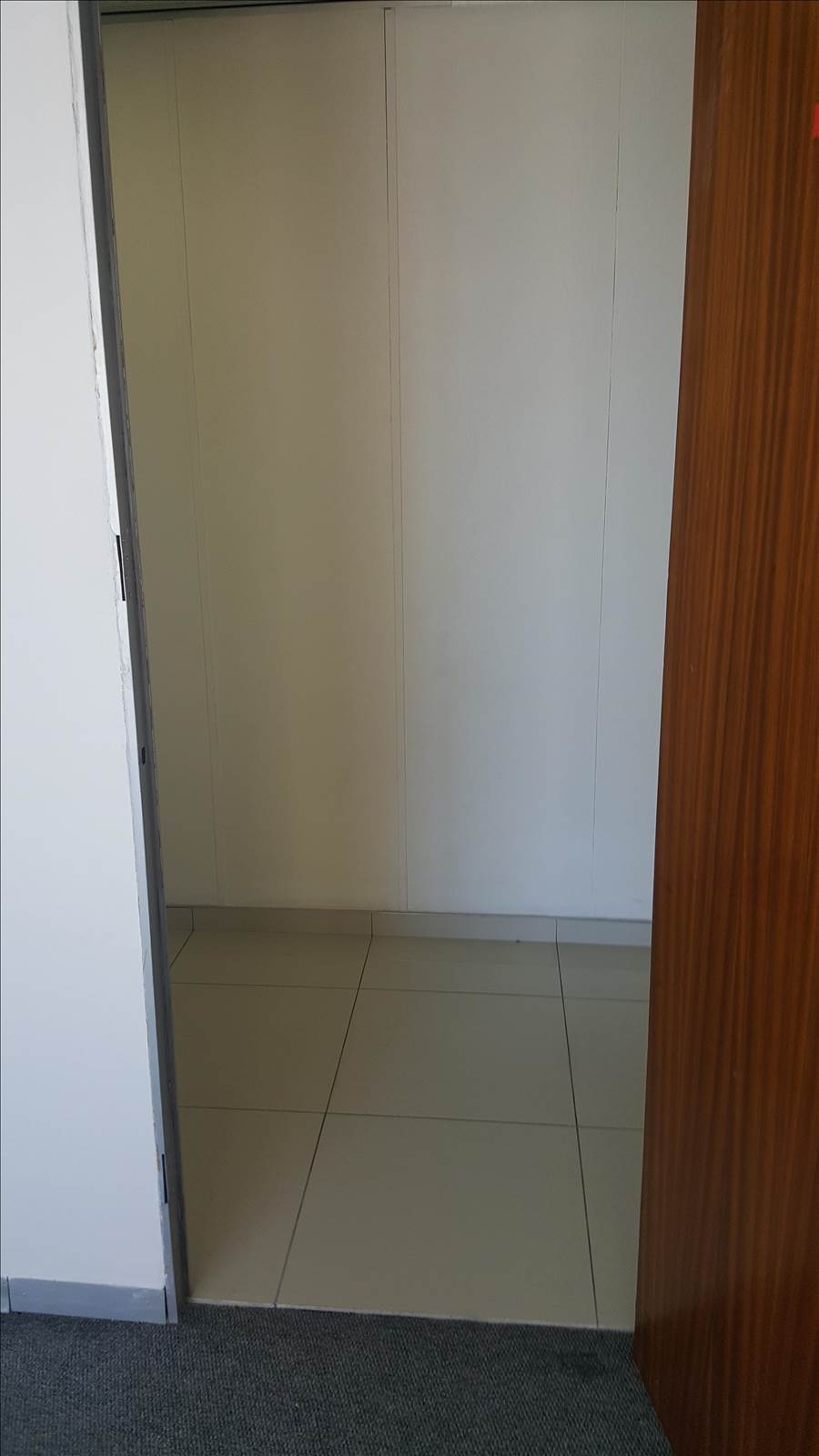 48  m² Commercial space in Durban CBD photo number 4