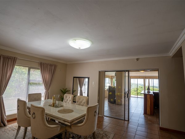 4 Bed House in Kaysers Beach