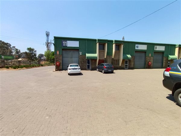 215  m² Industrial space