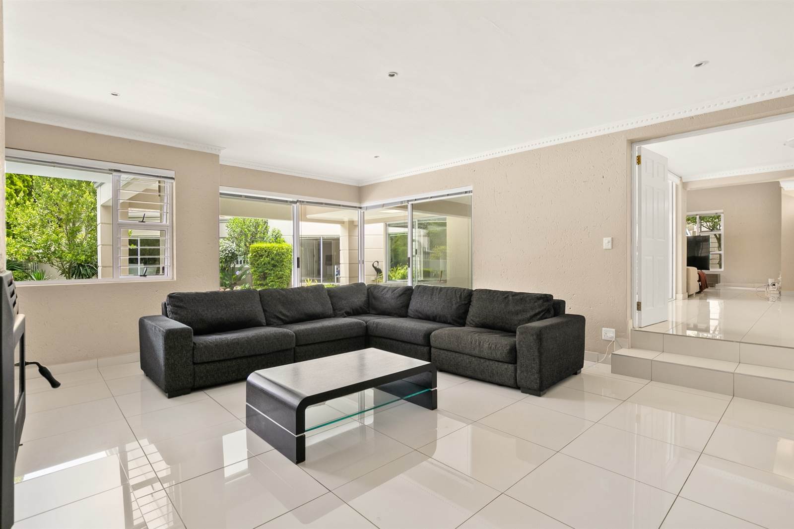 4 Bed Cluster in Bryanston photo number 9