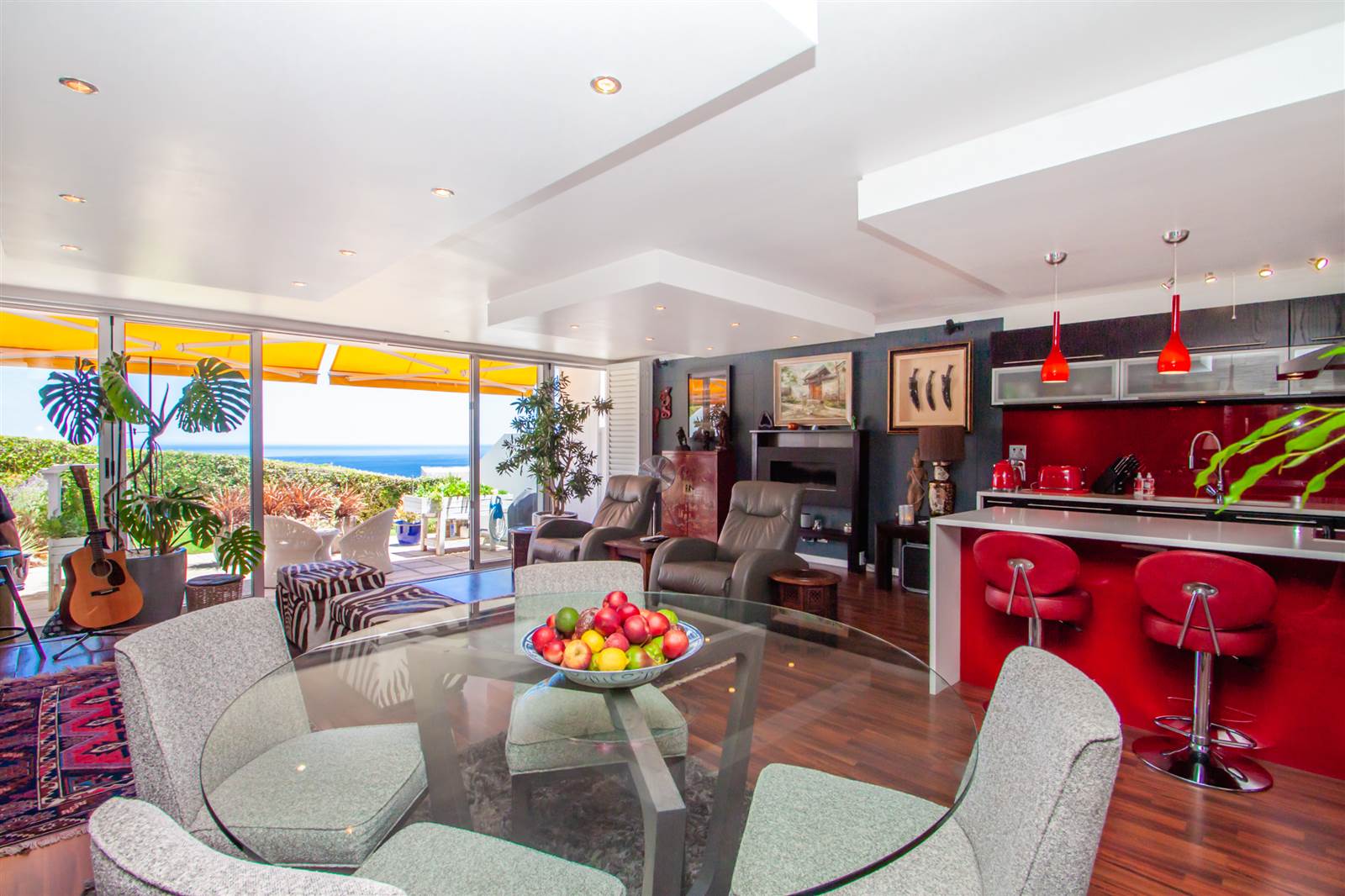 2 Bed Apartment in Camps Bay photo number 8
