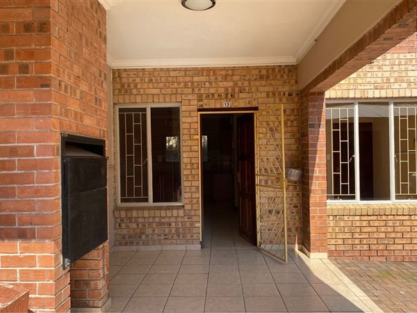 3 Bedroom Apartment 3 Bedroom Apartment