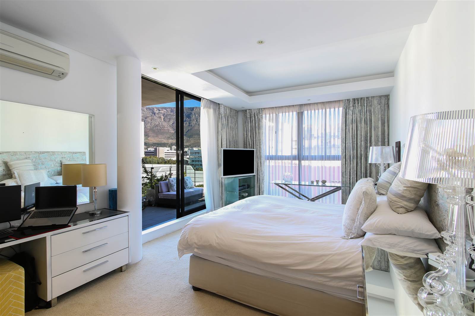 2 Bed Apartment in Bo-Kaap photo number 20