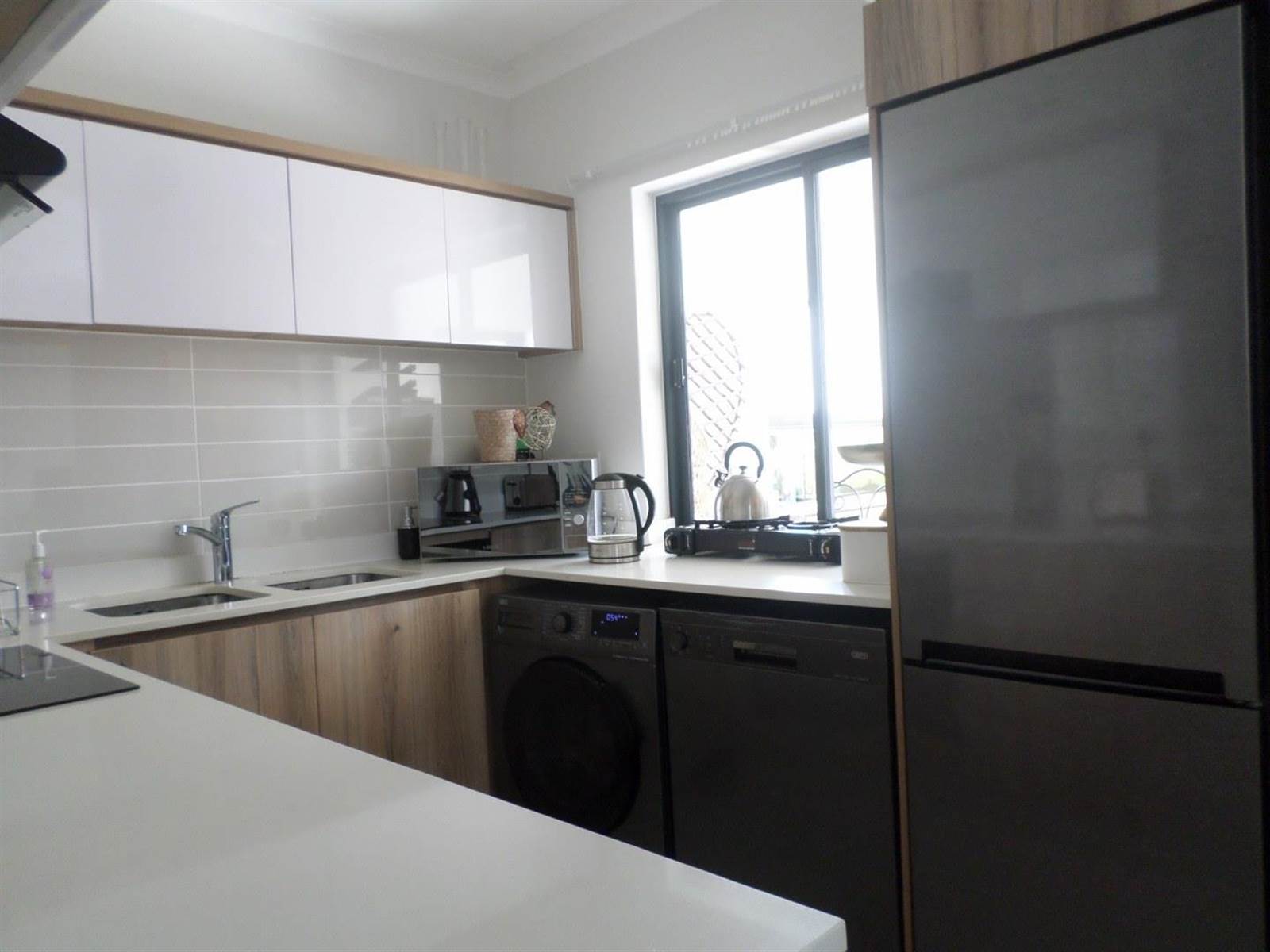 3 Bed Apartment in Ballito photo number 11