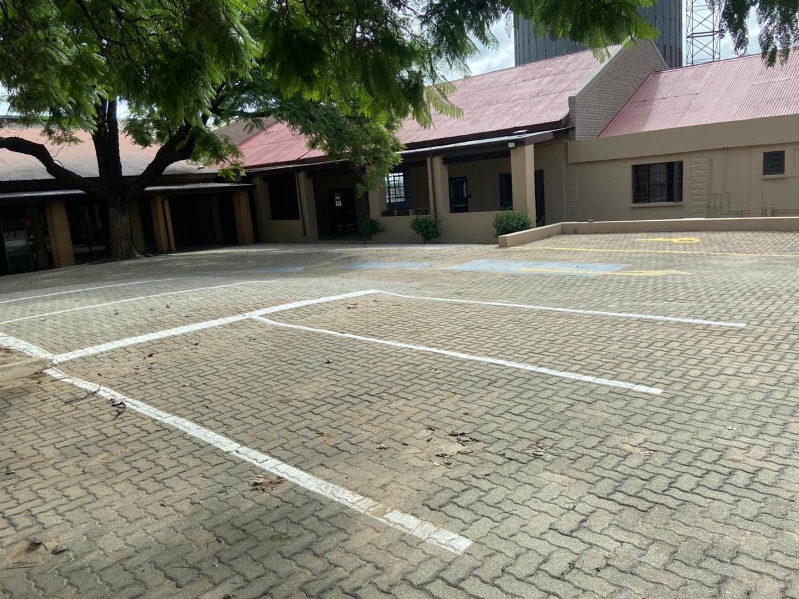 52  m² Office Space in Polokwane Central photo number 5