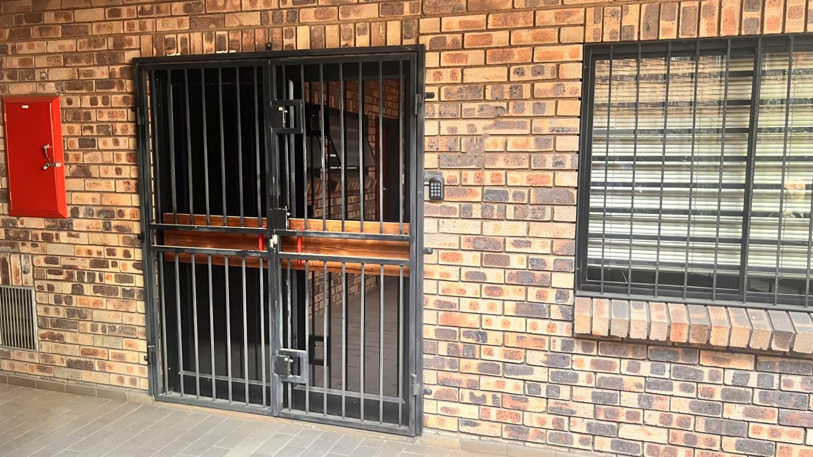 76  m² Office Space in Centurion CBD photo number 2