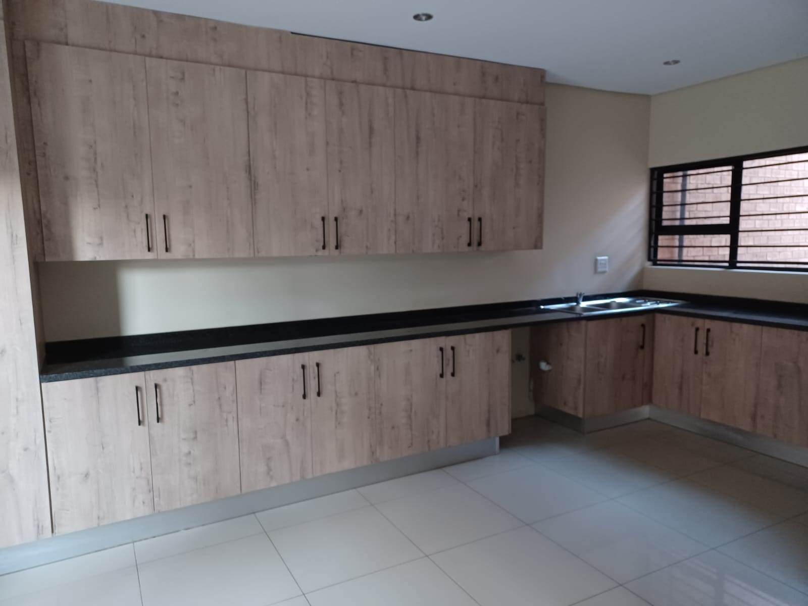 3 Bed House in Laudium photo number 5