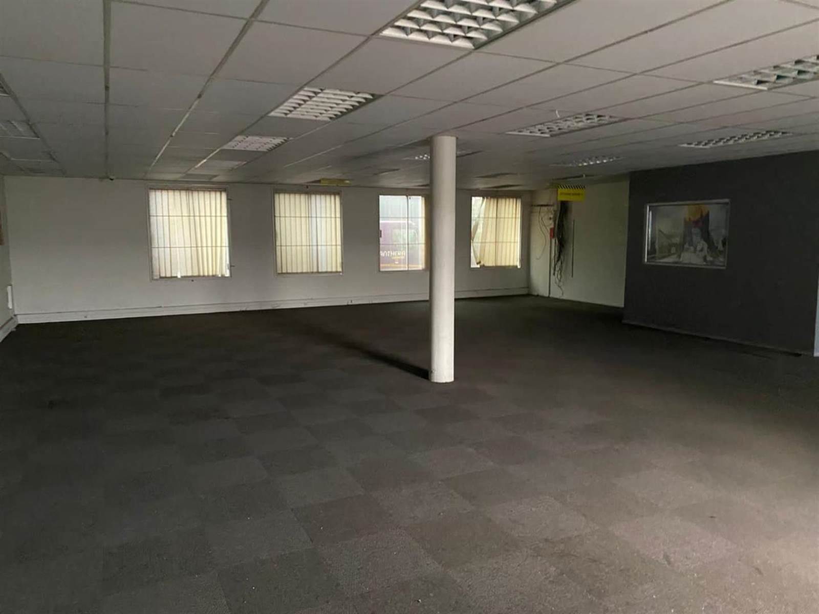 2500  m² Commercial space in Isando photo number 18