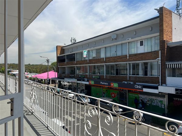80  m² Commercial space in Parkhurst