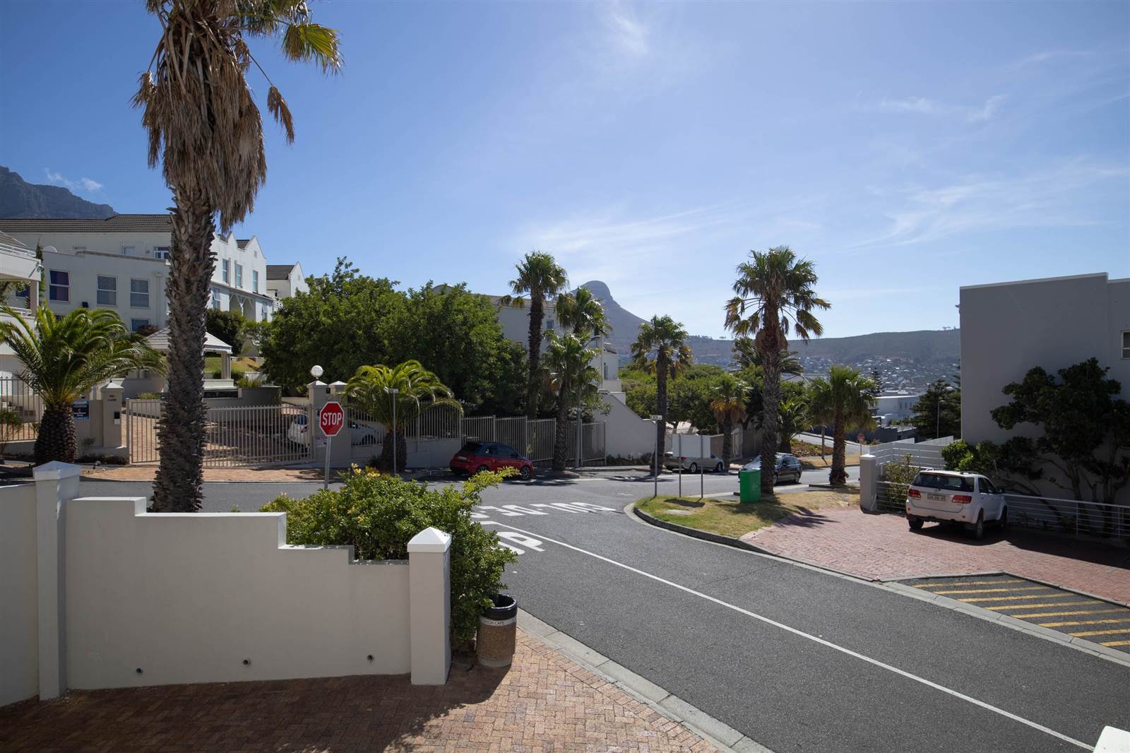 2 Bed Apartment in Vredehoek photo number 27
