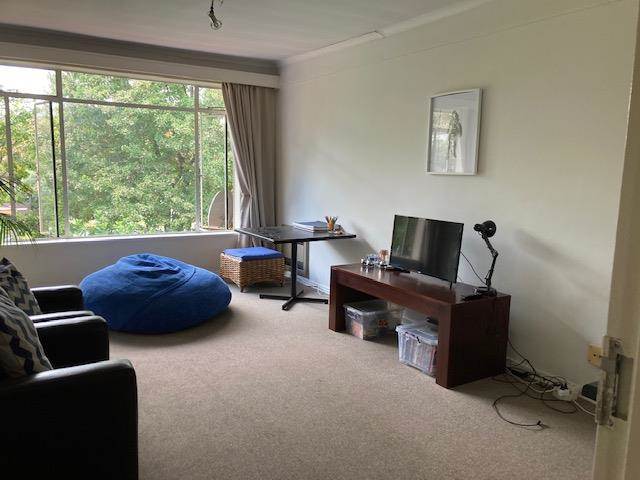 1 Bed Apartment in Craighall photo number 6