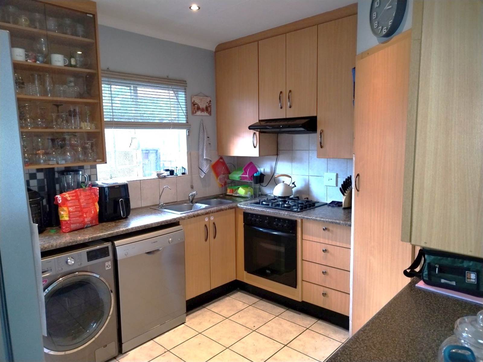2 Bed Townhouse in Amberfield photo number 6