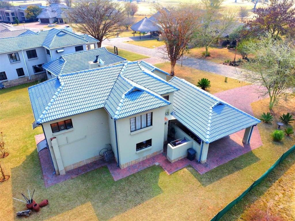 3 Bed House in Koro Creek Golf Estate photo number 28