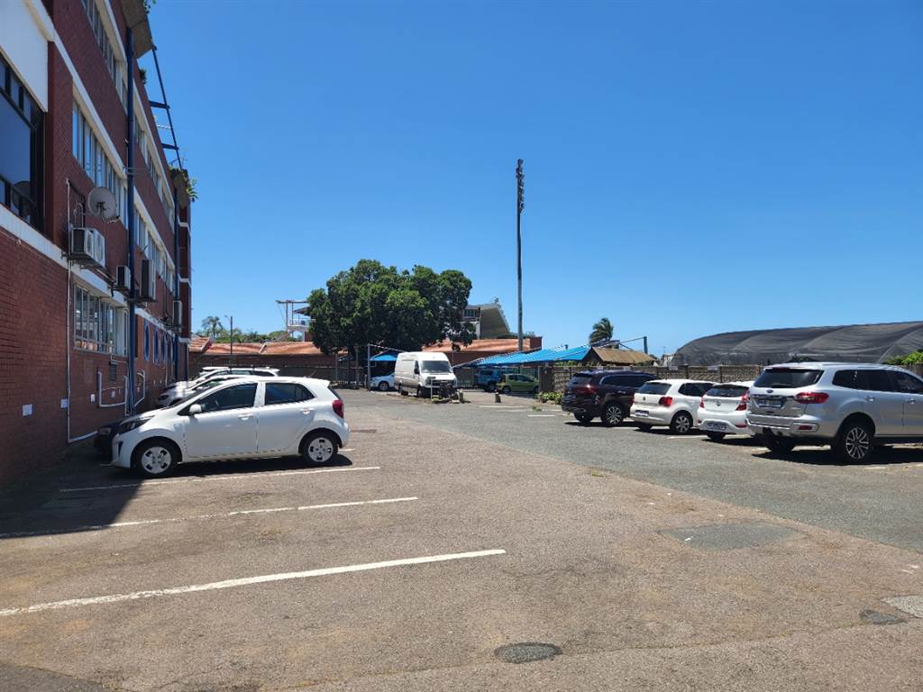 447  m² Commercial space in Greyville photo number 23