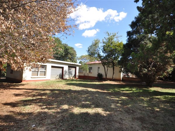 3 Bed House in Randfontein South
