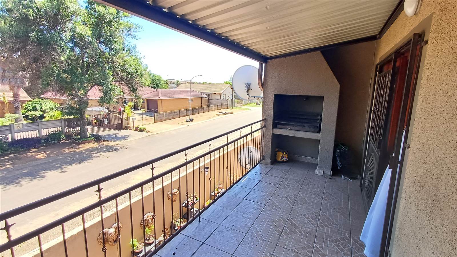 3 Bed Townhouse in Vaalpark photo number 12