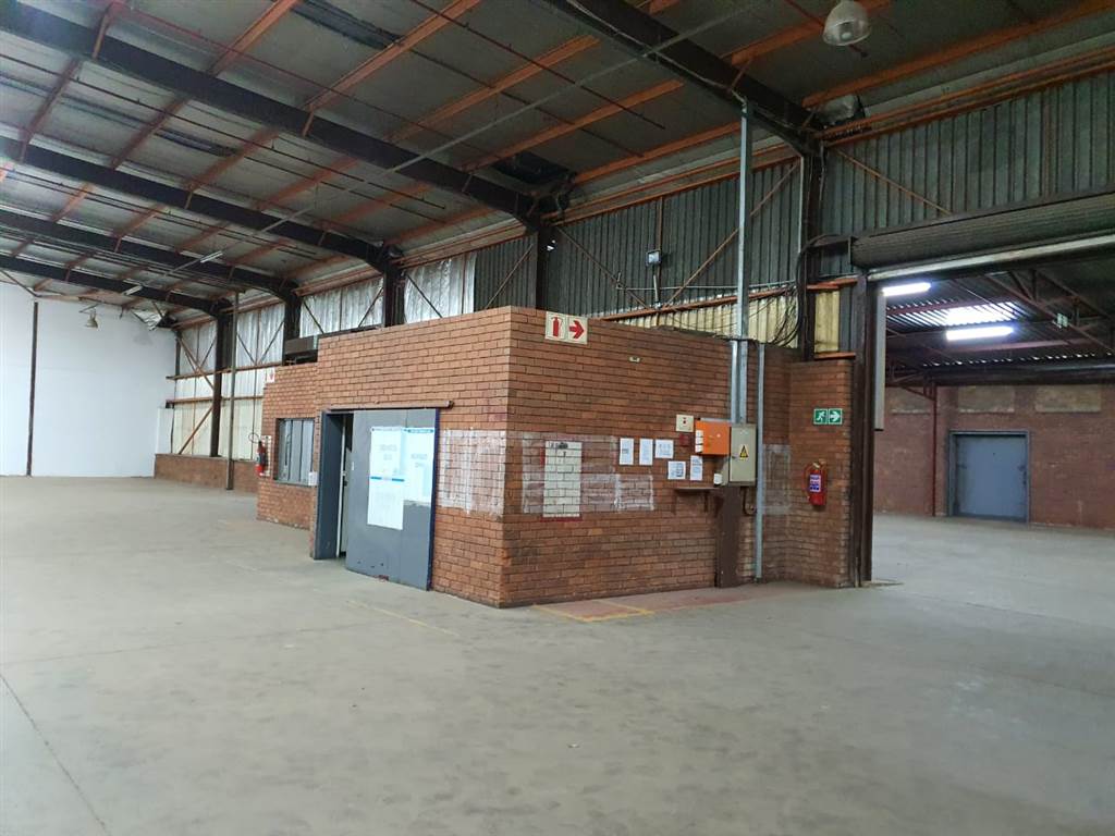1200  m² Industrial space in Waltloo photo number 5