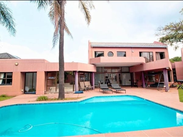 5 Bedroom House 5 Bedroom House