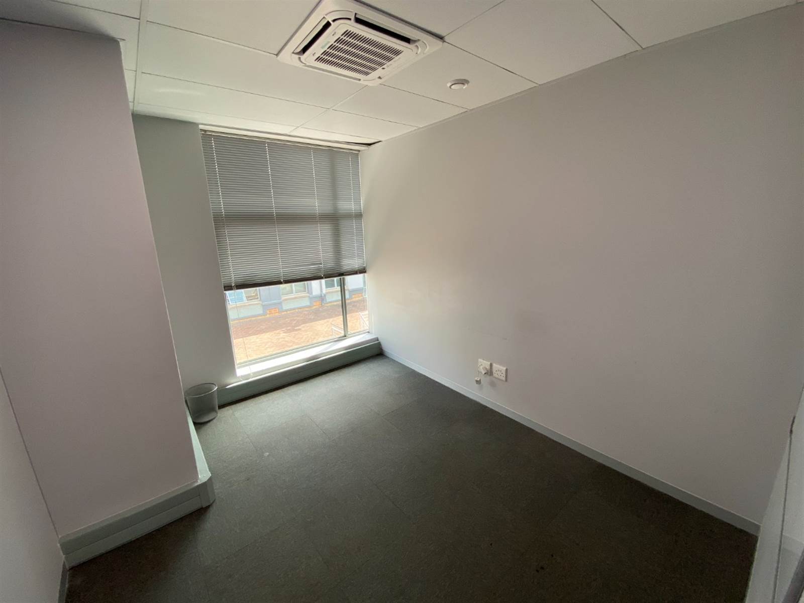 213  m² Office Space in Hillcrest photo number 14