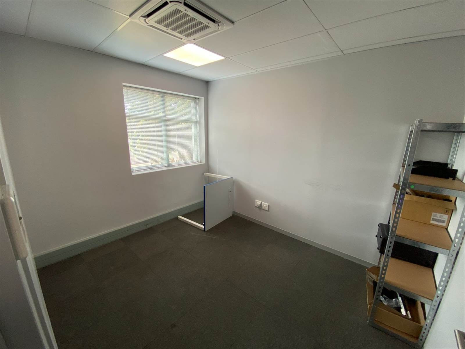 213  m² Office Space in Hillcrest photo number 17