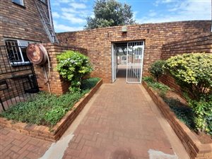 2 Bed Townhouse in Erasmia