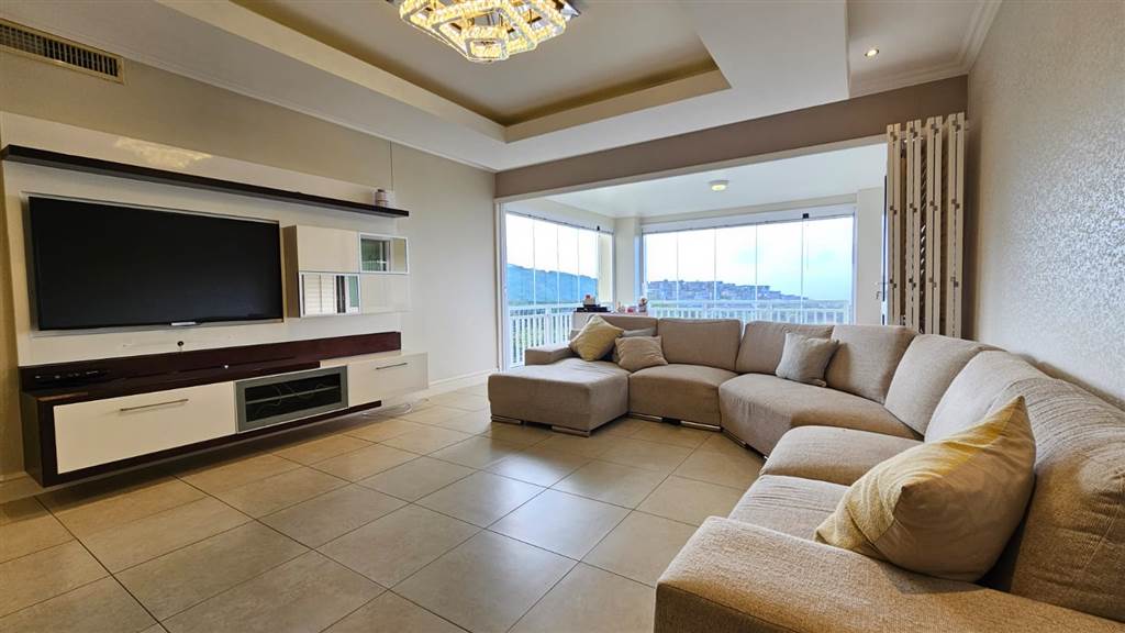 4 Bed Apartment in La Lucia photo number 24