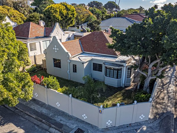 3 Bedroom House 3 Bedroom House