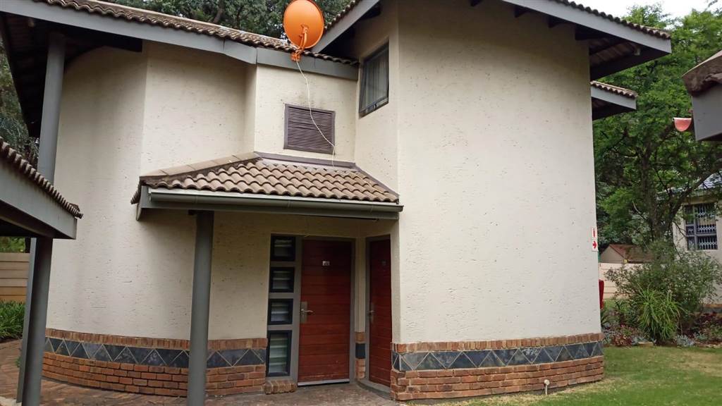 3 Bed Townhouse in Benoni CBD photo number 4