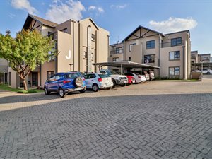 2 Bed Apartment in Ruimsig