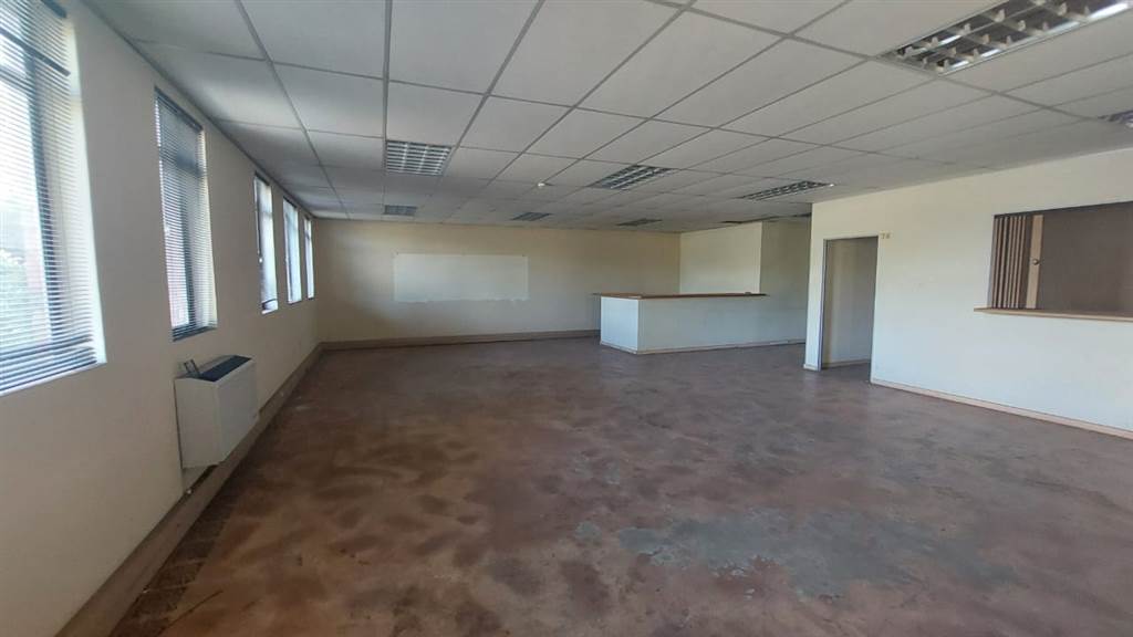 116  m² Commercial space in Lyttelton Manor photo number 5