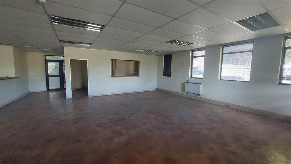 116  m² Commercial space in Lyttelton Manor photo number 8