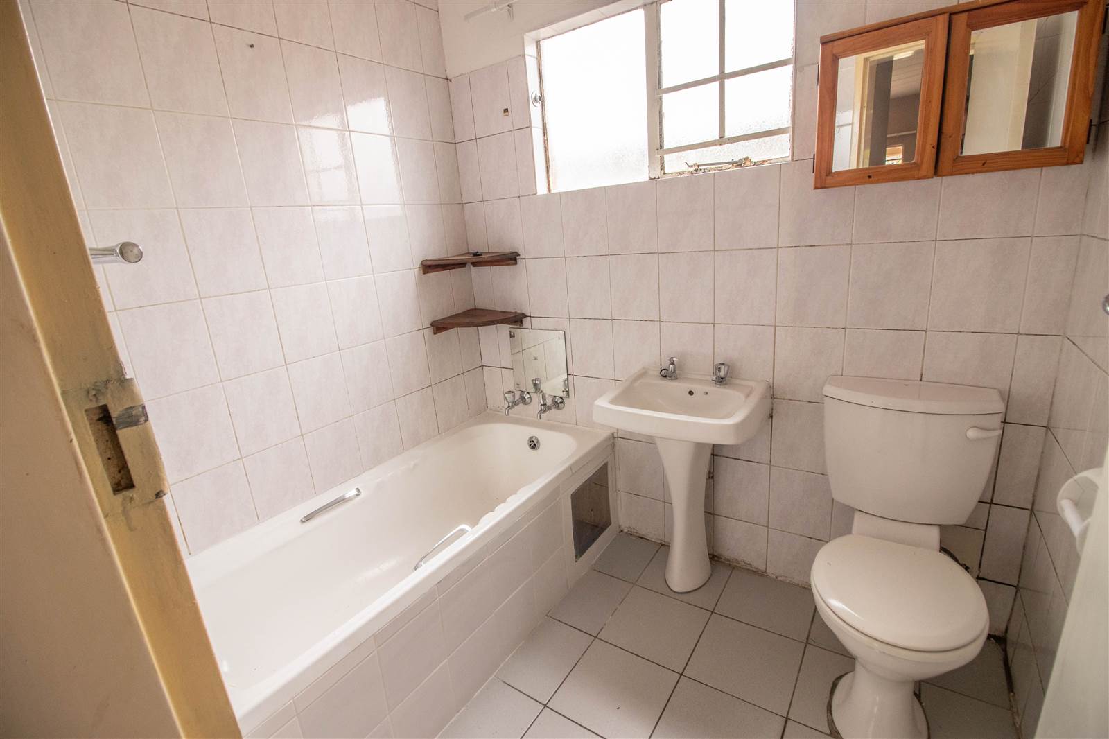 2 Bed House in Kempton Park Ext 4 photo number 19