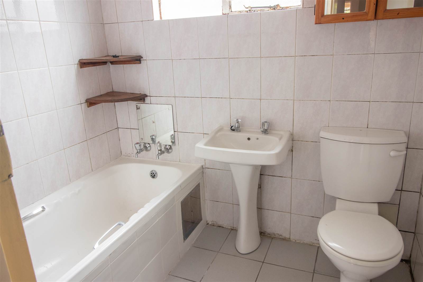 2 Bed House in Kempton Park Ext 4 photo number 14