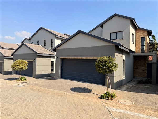 3 Bedroom House 3 Bedroom House