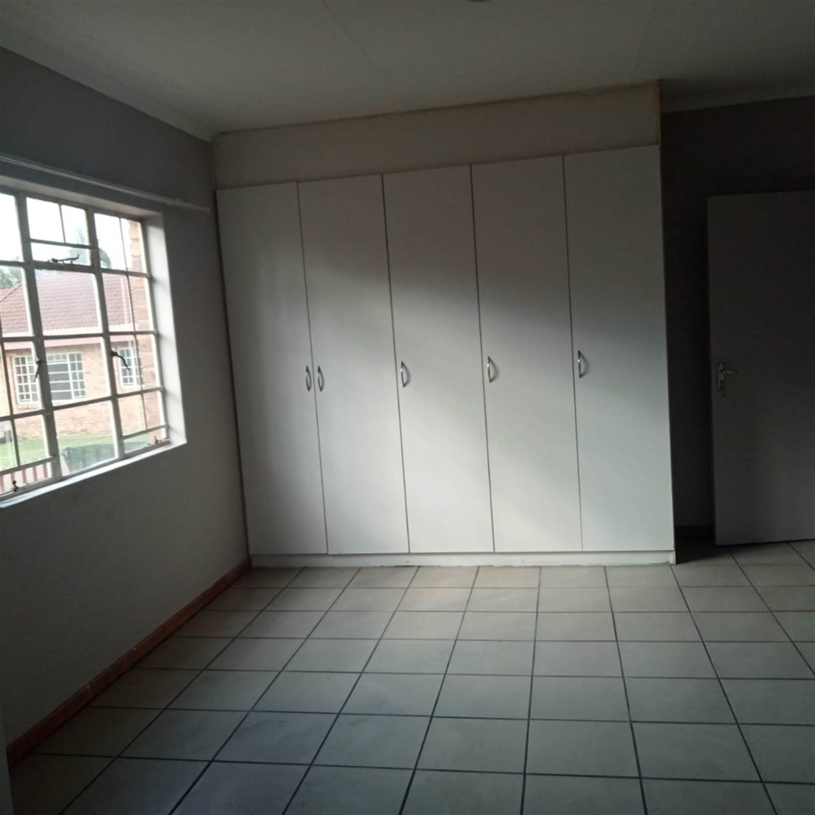 2 Bed Townhouse in Lydenburg photo number 10