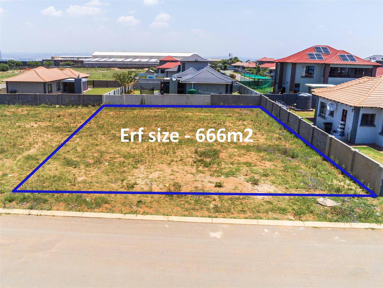 666 m² Land available in Halfway Gardens photo number 2