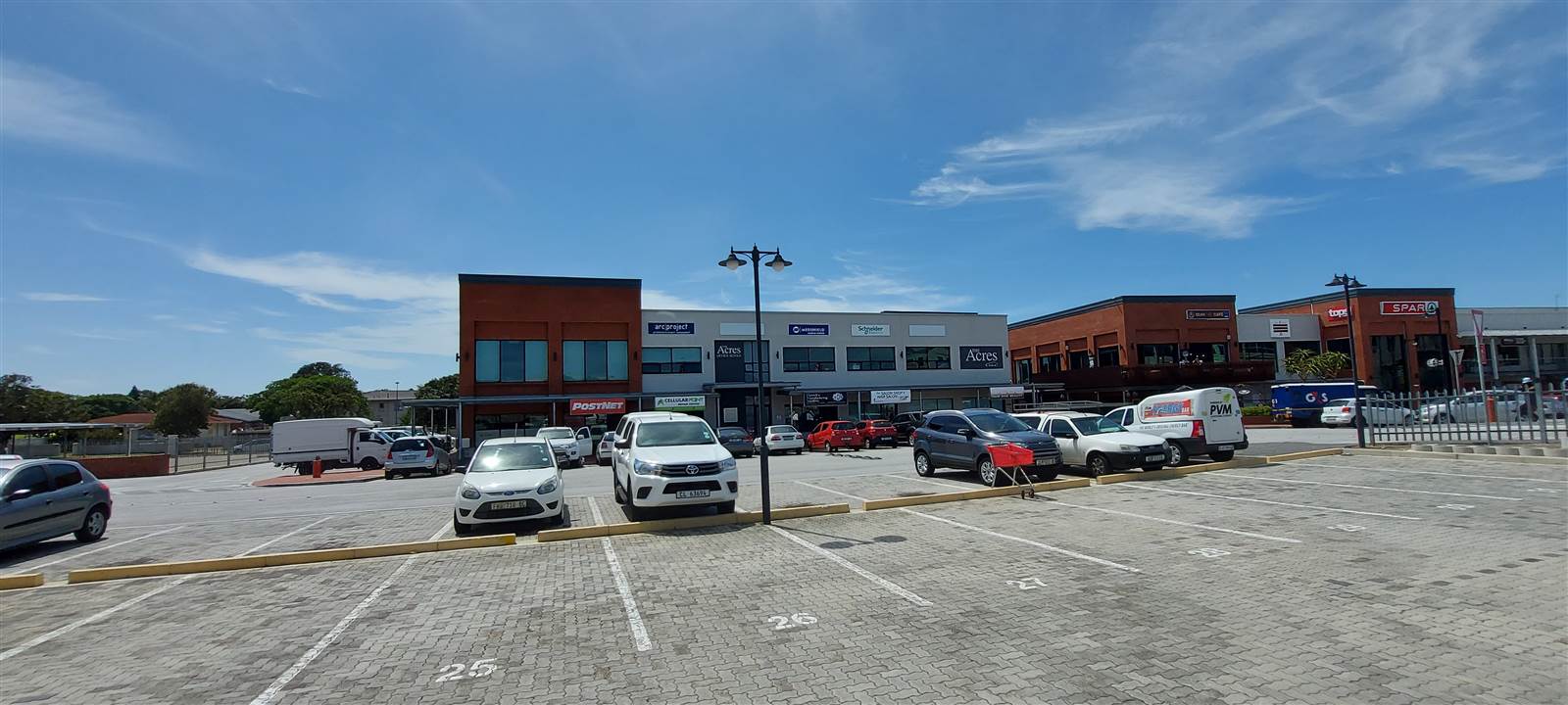 111  m² Commercial space in Greenacres photo number 2