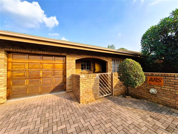 3 Bedroom House 3 Bedroom House