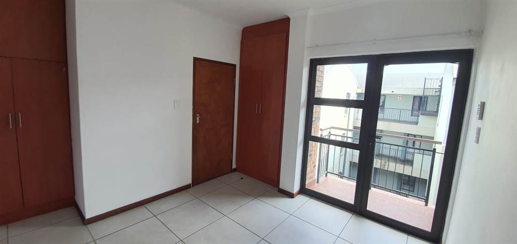 1 Bed Flat in Nelspruit Central photo number 4