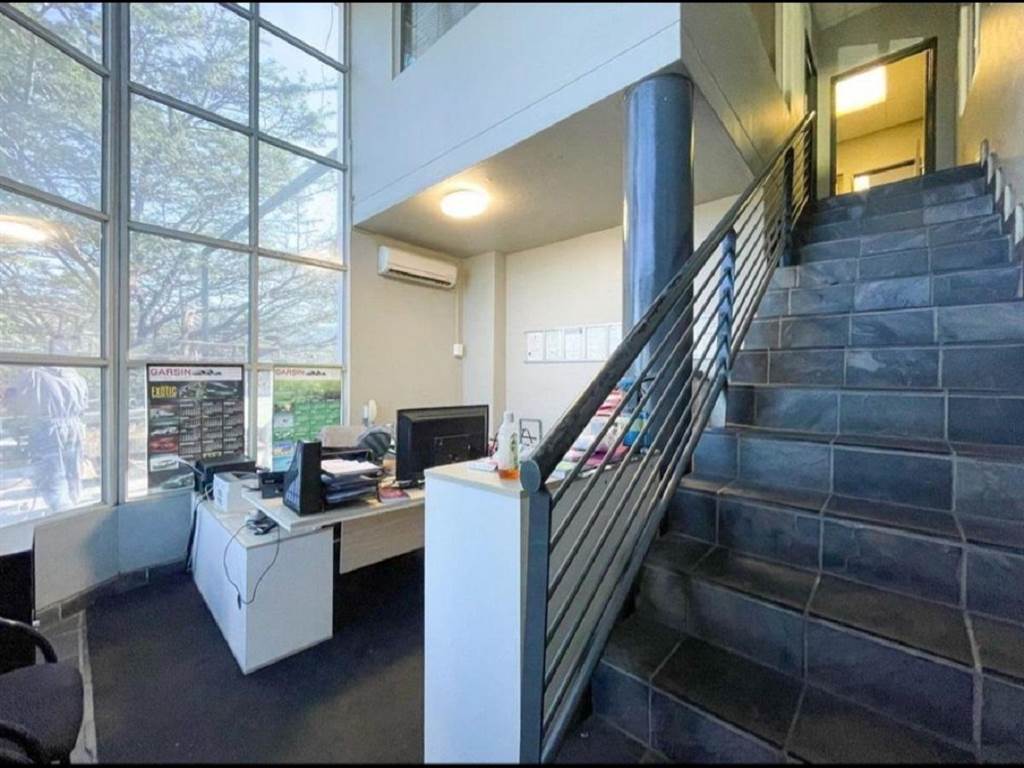 805  m² Industrial space in Westmead photo number 2