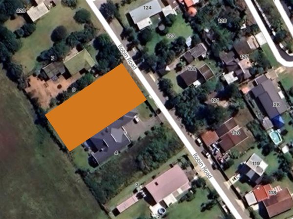 1 012 m² Land