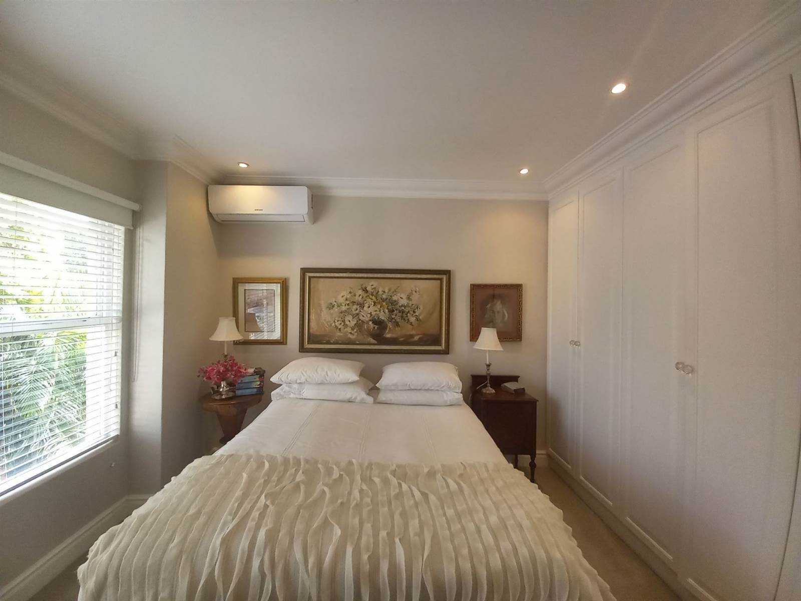 2 Bed Apartment in Mt Edgecombe Estate 1 & 2 photo number 9