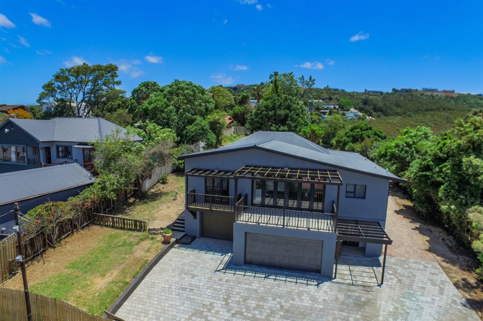 4 Bed House in Knysna Central photo number 3