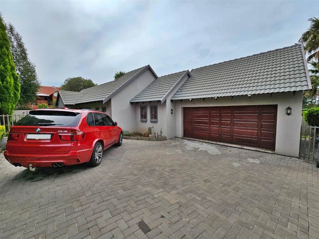 3 Bed House in Brooklands Lifestyle Estate photo number 2