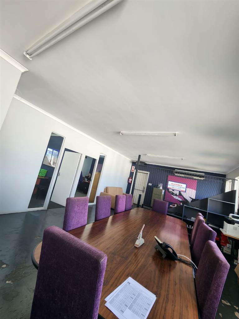 180  m² Commercial space in Congella photo number 6