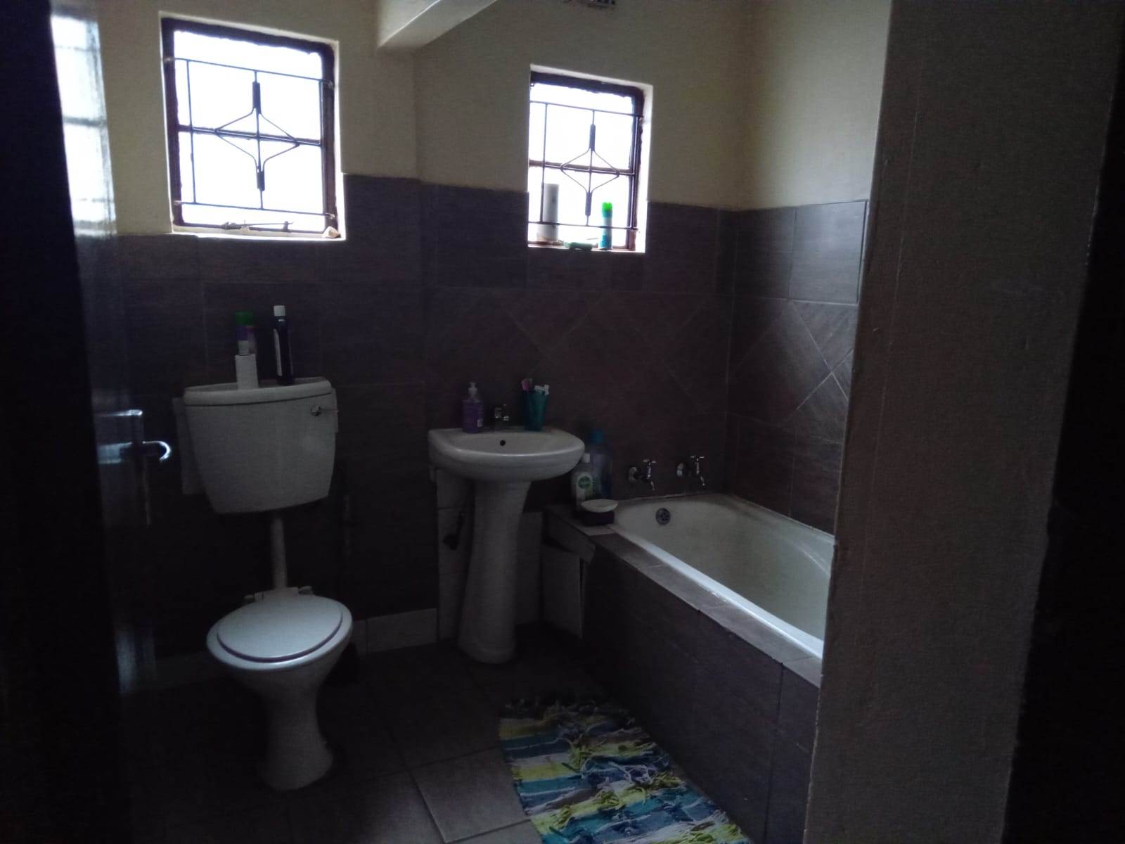 2 Bed House in Mamelodi East photo number 9