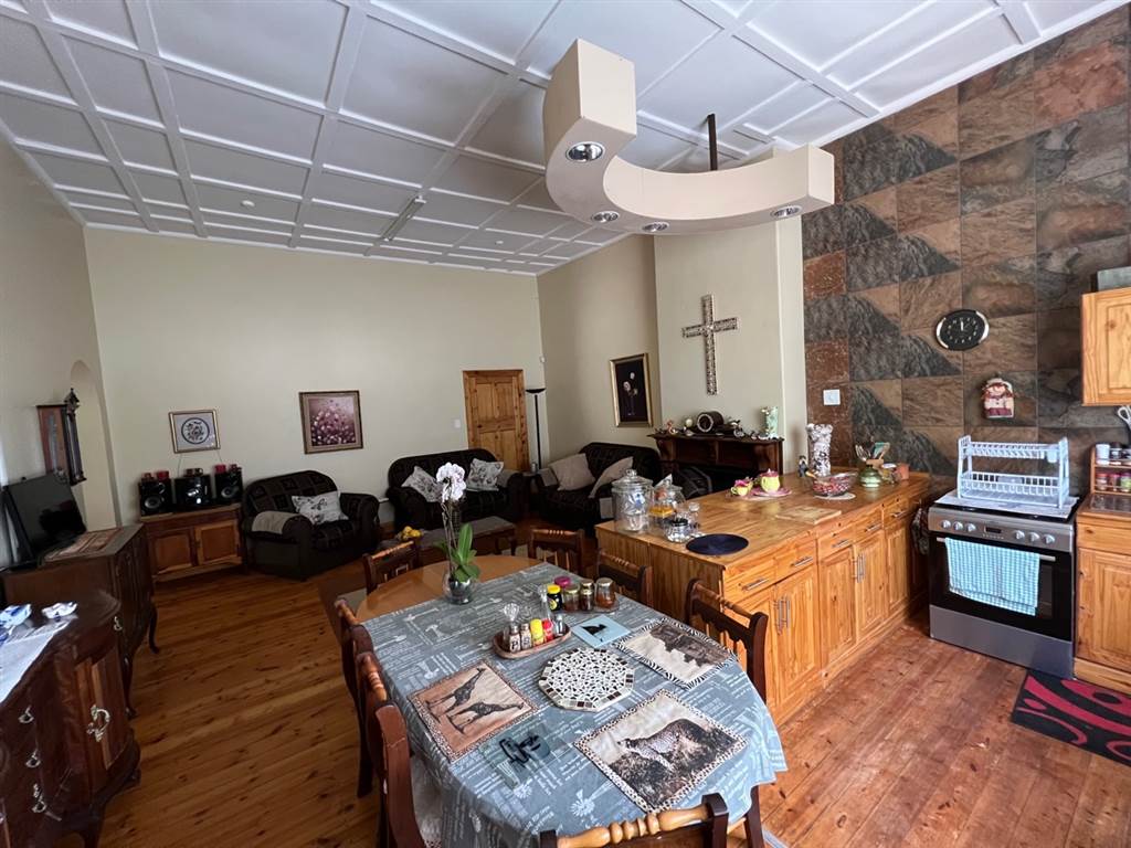 4 Bed House in Petrus Steyn photo number 3