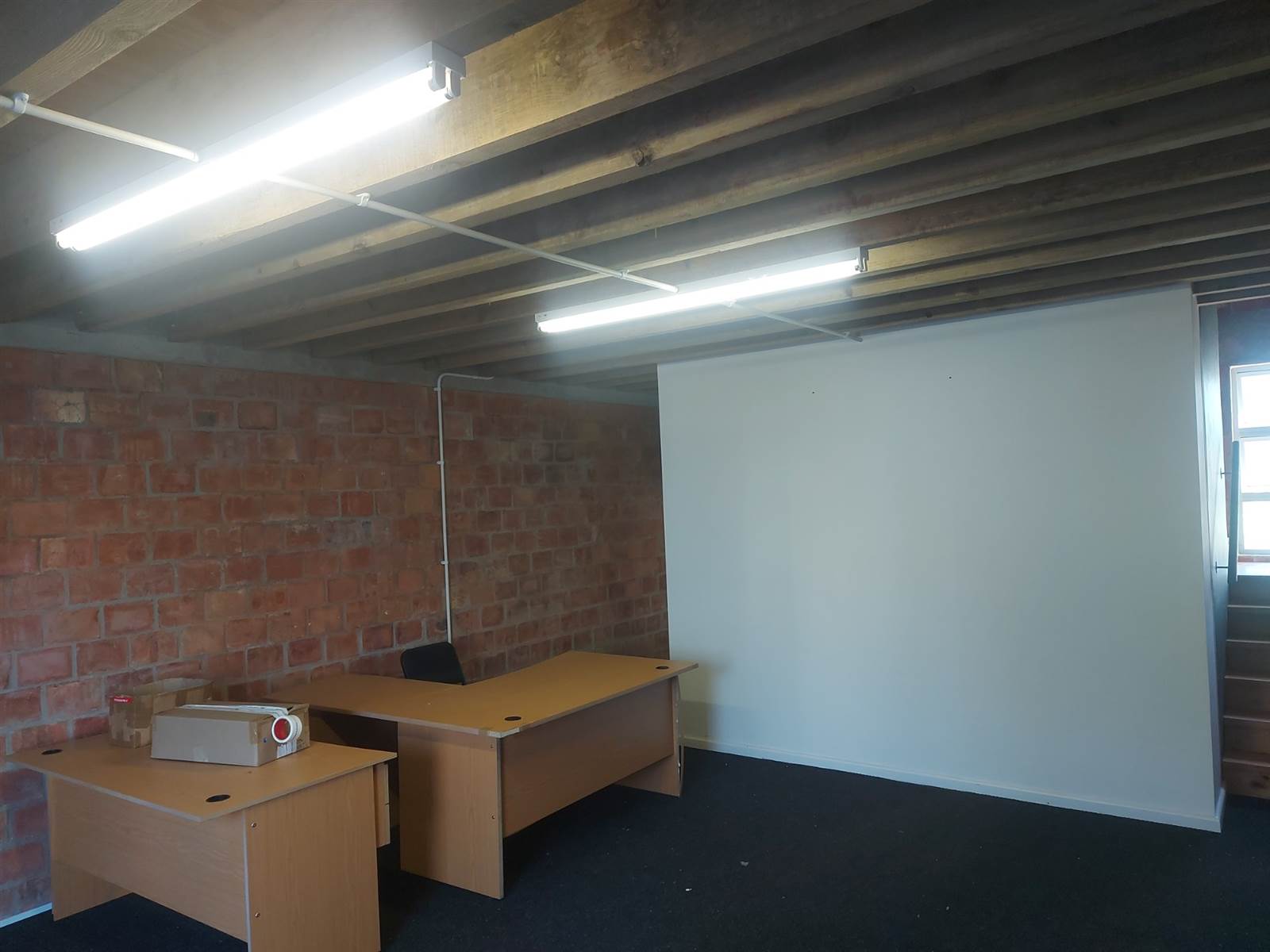 85  m² Commercial space in Fairview photo number 2