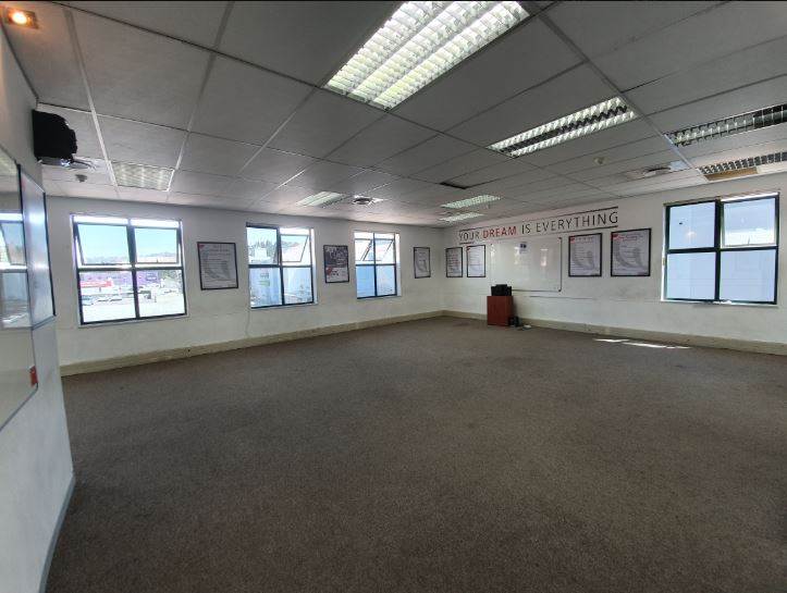 3960  m² Commercial space in Pinetown Central photo number 15