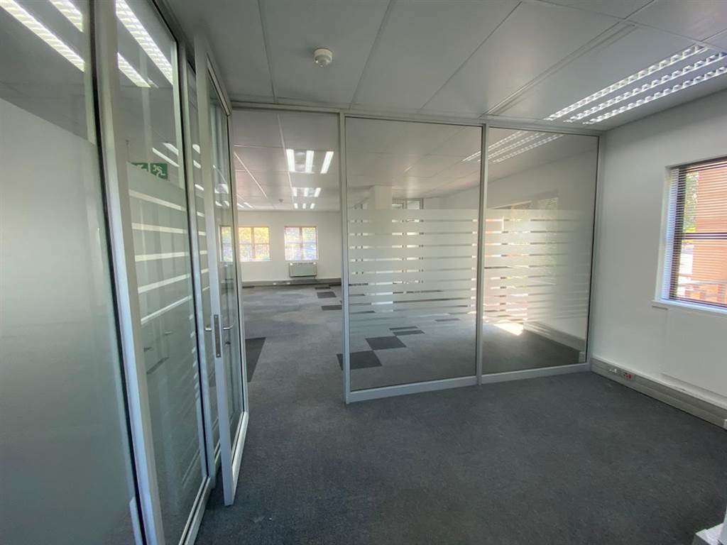 249  m² Commercial space in Woodmead photo number 24